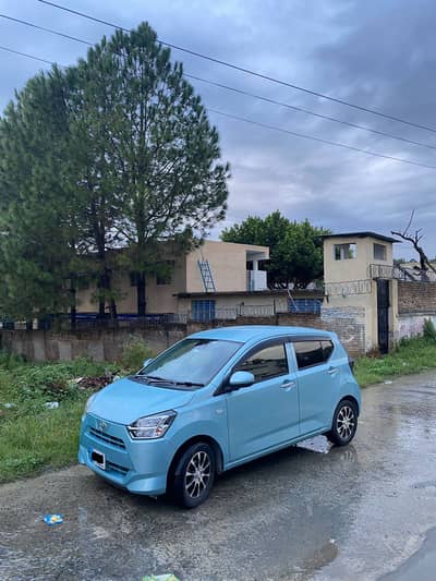 Daihatsu Mira G (Top of the line variant)