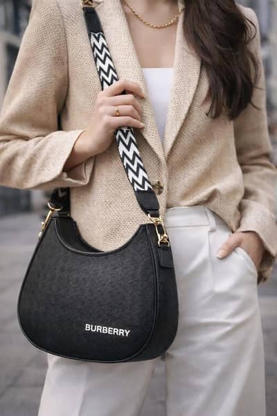Luna Curve Bag