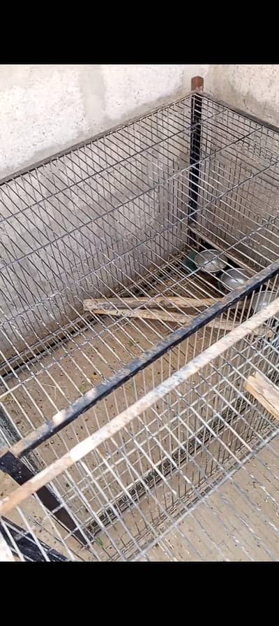 vip cage for sale  1 set completely ( in 3 box )