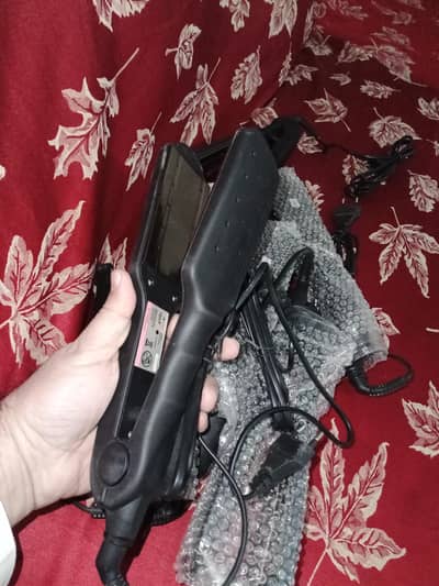 lot imported hair straightener without packing