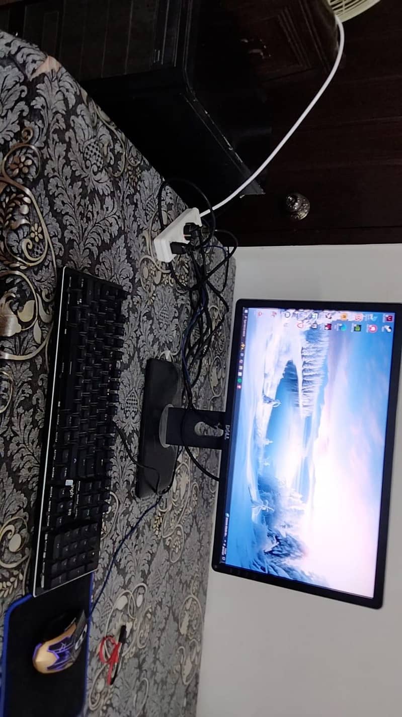 Selling Computer 1