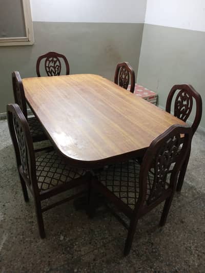 Dining Table with 6 chairs