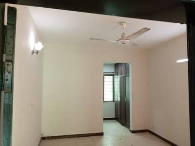 12 Marla 4 Bed Flat For Sale In Askari 11- B Lahore.