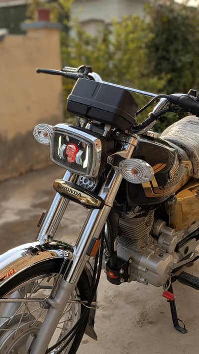honda cg 125 2025 gold edition, neat and clean condition, engine 10/10