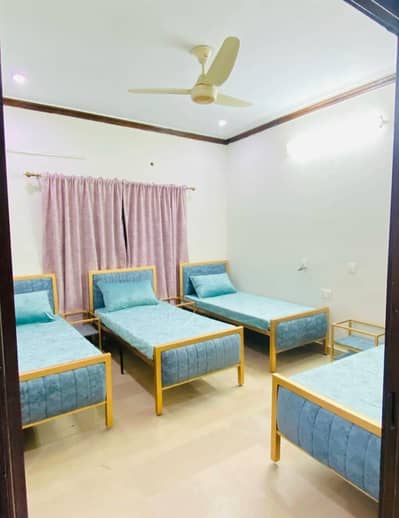 Room for rent in Johar town