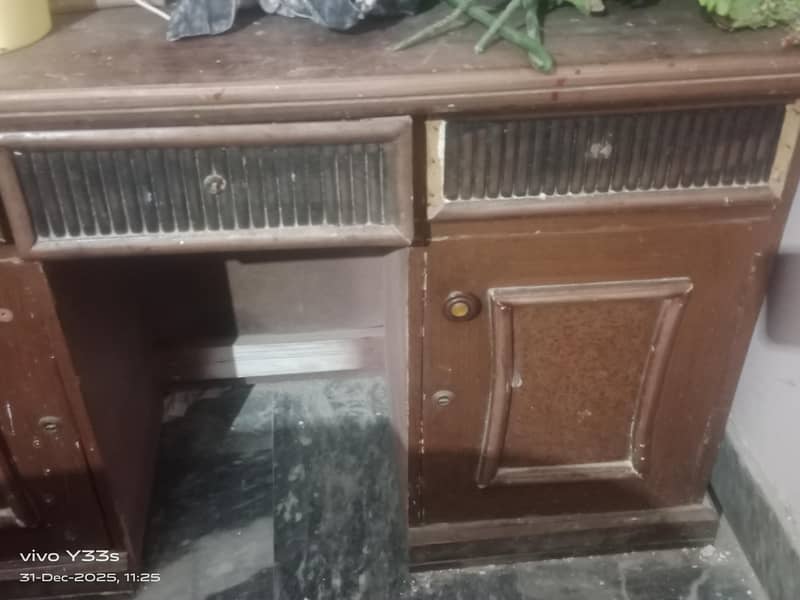 bed, dressing, side table. . . 6