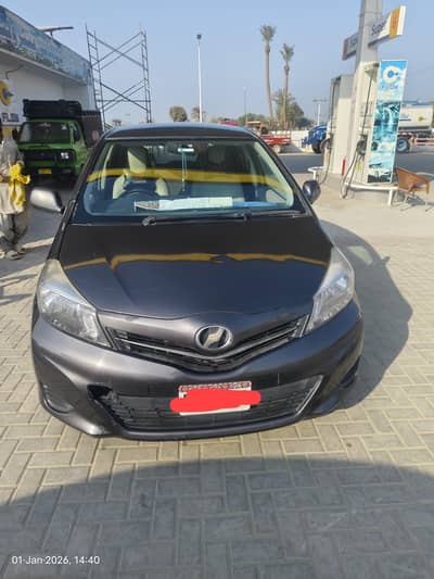 Toyota vitz 2011/14
