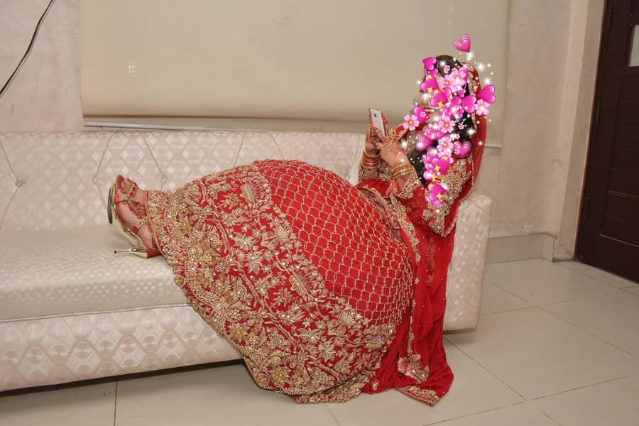 Bridle lehnga used_heavy embroidery wedding lehnga dress/party wear 1