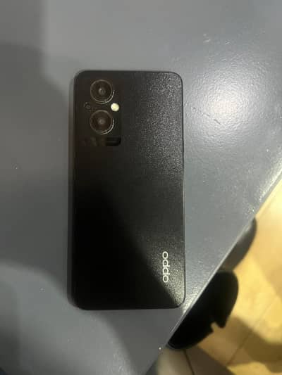 Its Oppo f21 pro 5g ,3 years used, first hand, slightly scratches n