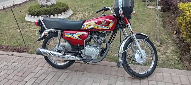 125 CG motorcycle,10/10, Urgent Sale