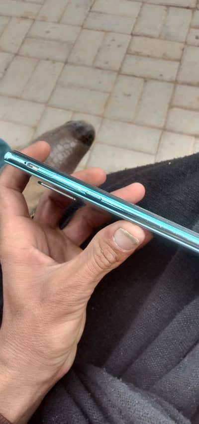 vivo s1 4/128 whatapp number 03037269163