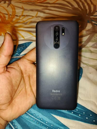  Xiaomi Redmi 9 – Used – Prestine Condition – 4GB / 64GB