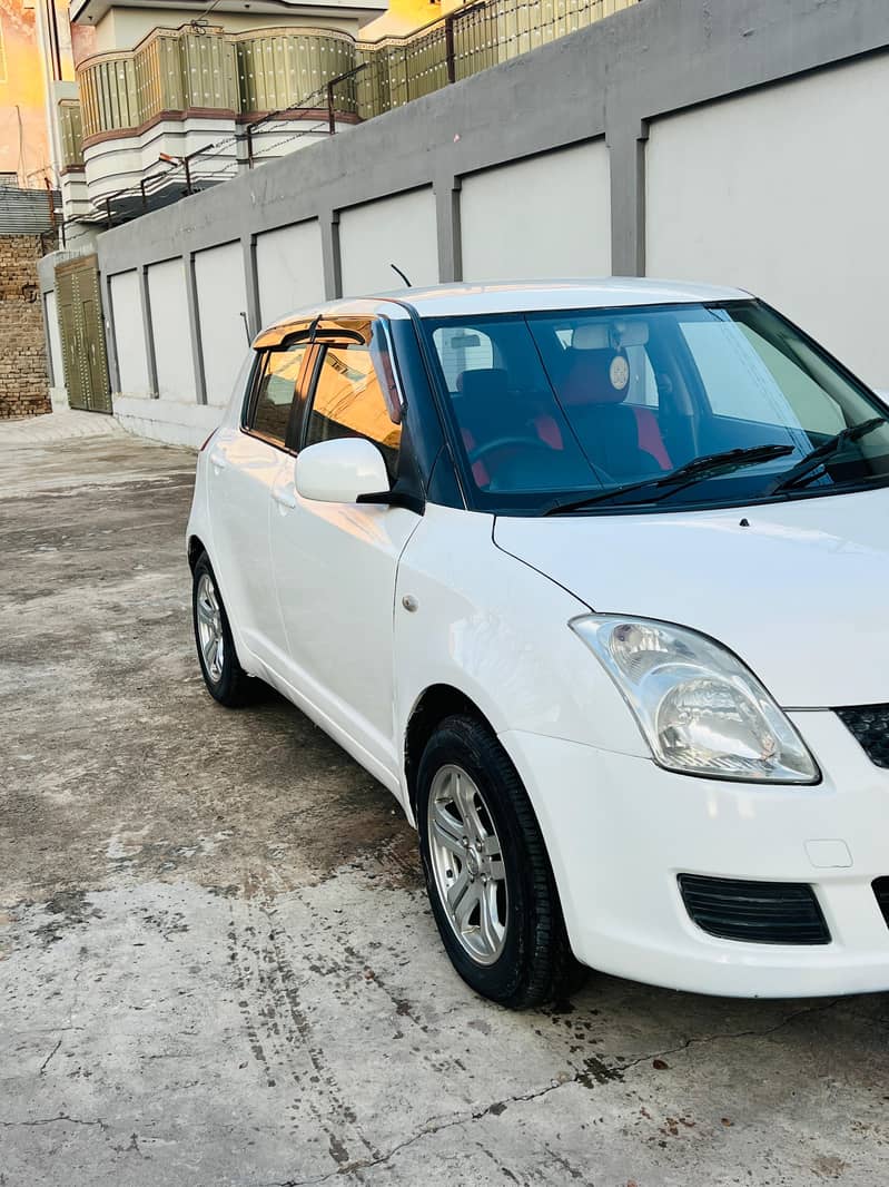 swift automatic  2011 model 2