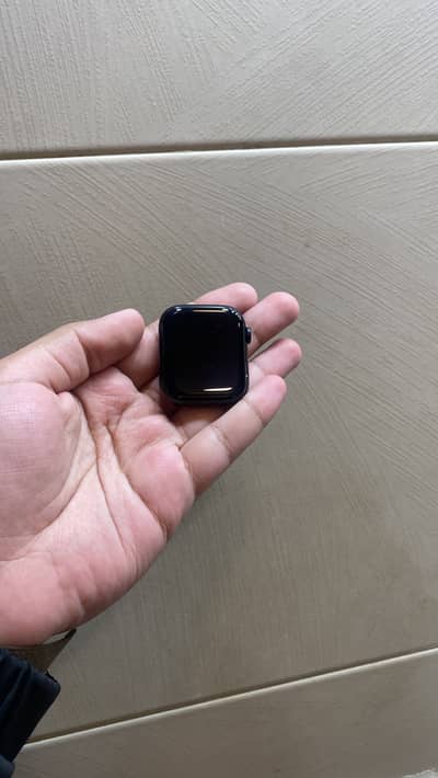 Apple Watch Series 8 45MM Black Colour!