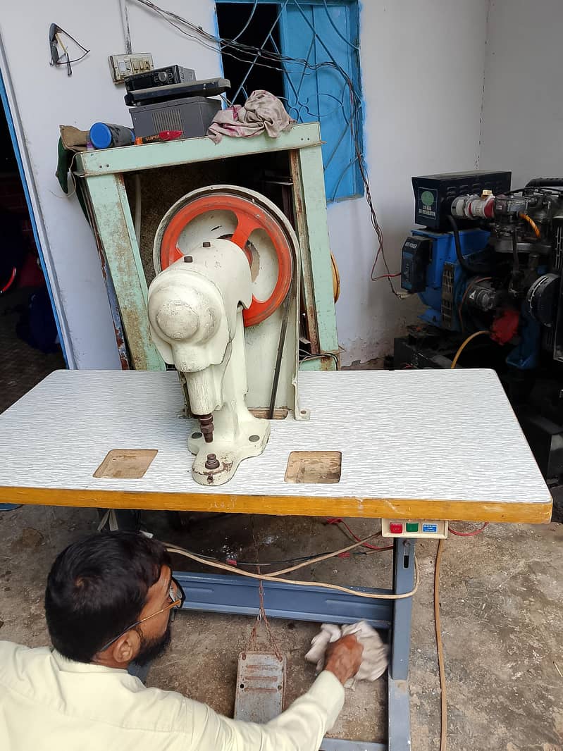 jeans teach button machine 1