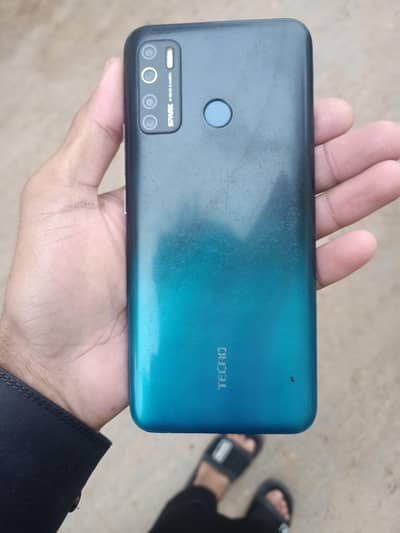 use mobile Tecno