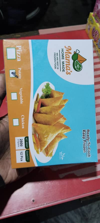 Fresh Samosas  Available For Sale Chicken Alu Sabzi. . .