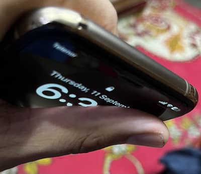 Pta approved complete box gold colour 10/10 Face ID trune tone wter pk