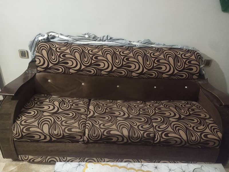 Sofa set available 0