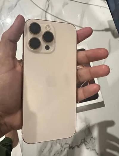 Iphone 16 pro max 256 GB  99%