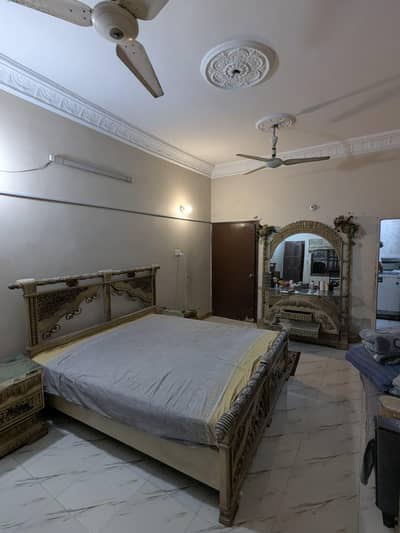 Whole bedroom Set For Sale At 1Lac 15thousand(negotiable)