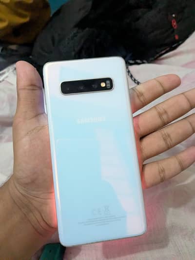 Samsung s10
