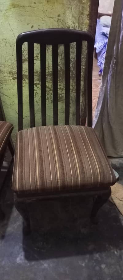 dinning chairs available on sheesham wood