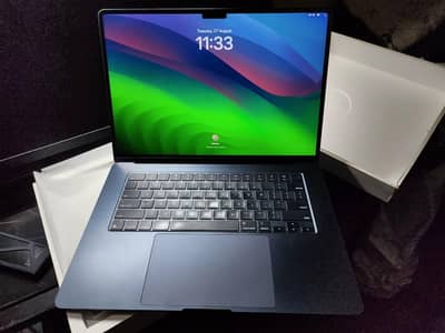 Apple MacBook Air M2 (2022) – 8GB RAM, 256GB SSD – Excellent Condition