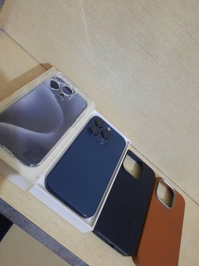 Iphone 15 Pro Non PTA 10/10 with Box