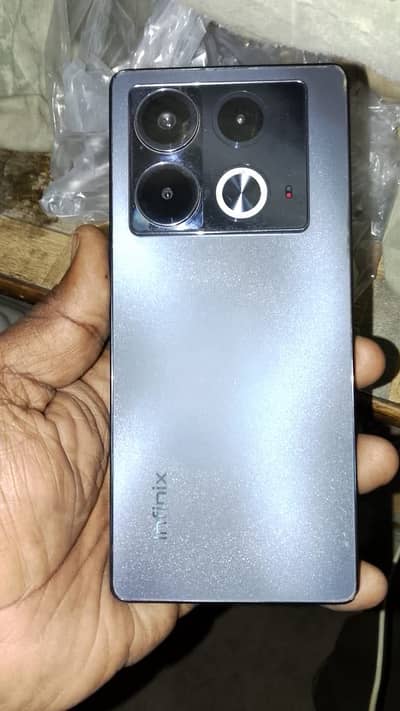 Infinix note 40
