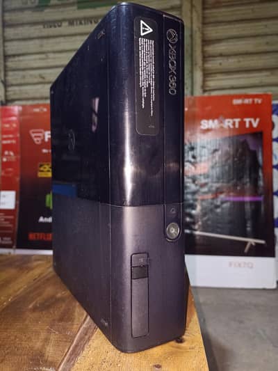 E slim Xbox 360 For Sale