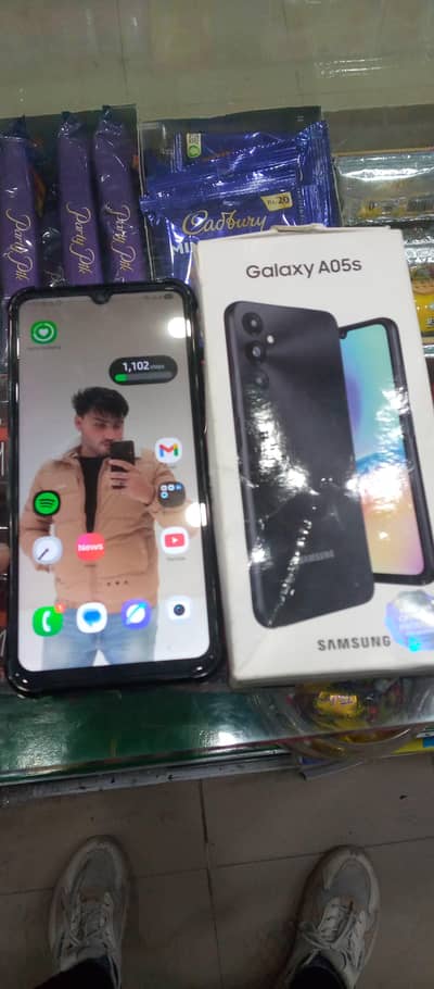 sumaung ao5s 6+128 snapdrgon proccer box and cable sath h