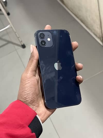 iPhone 12 battery hlt 84 gv