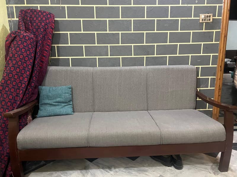 woiden sofa 1