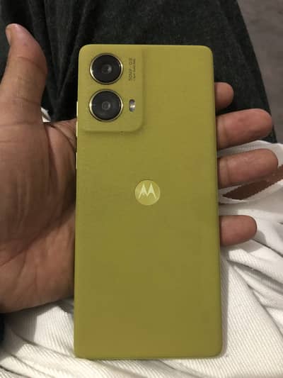 10/10 neat and clean with box charger international warranty