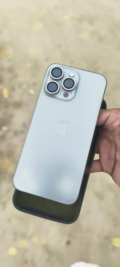 I phone 15 pro max. 10/10 condition.  256 gb