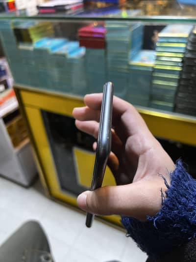 Iphone 8 plus (PTA APPROVED)