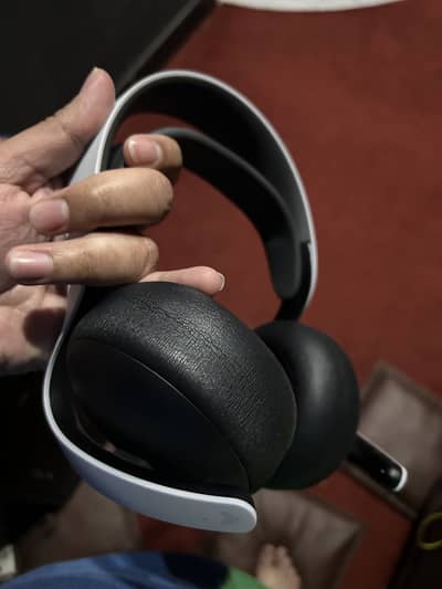 Pulse Elite Headset condition 10/8 with box urgent for sale