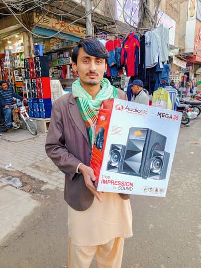 Audionic speaker Mega 35 just 2Days Used