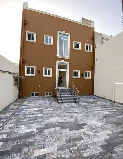 Fully Furnished Luxury Spanish Portion For Rent . Note Bachelor Boys Required.