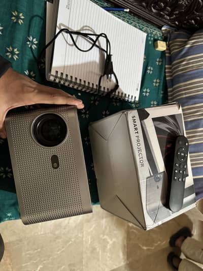 Hy350 android projector Hd Youtube and playstore