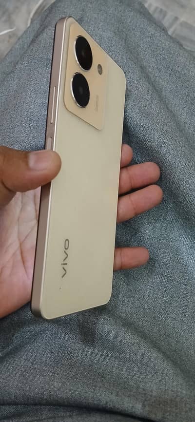 Vivo Y36