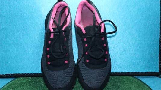 Reebok Original Trainer Size 38.5 Preloved