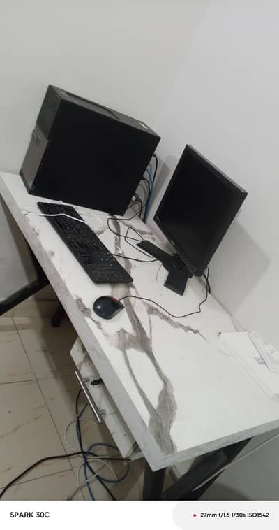 PC with Gaming Table and all acessories urgent sale