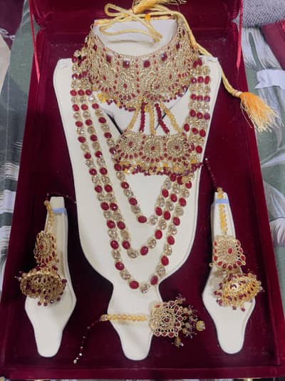 Bridal jewellery set for sale