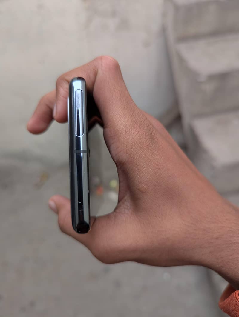 Google pixel 7 pro 2