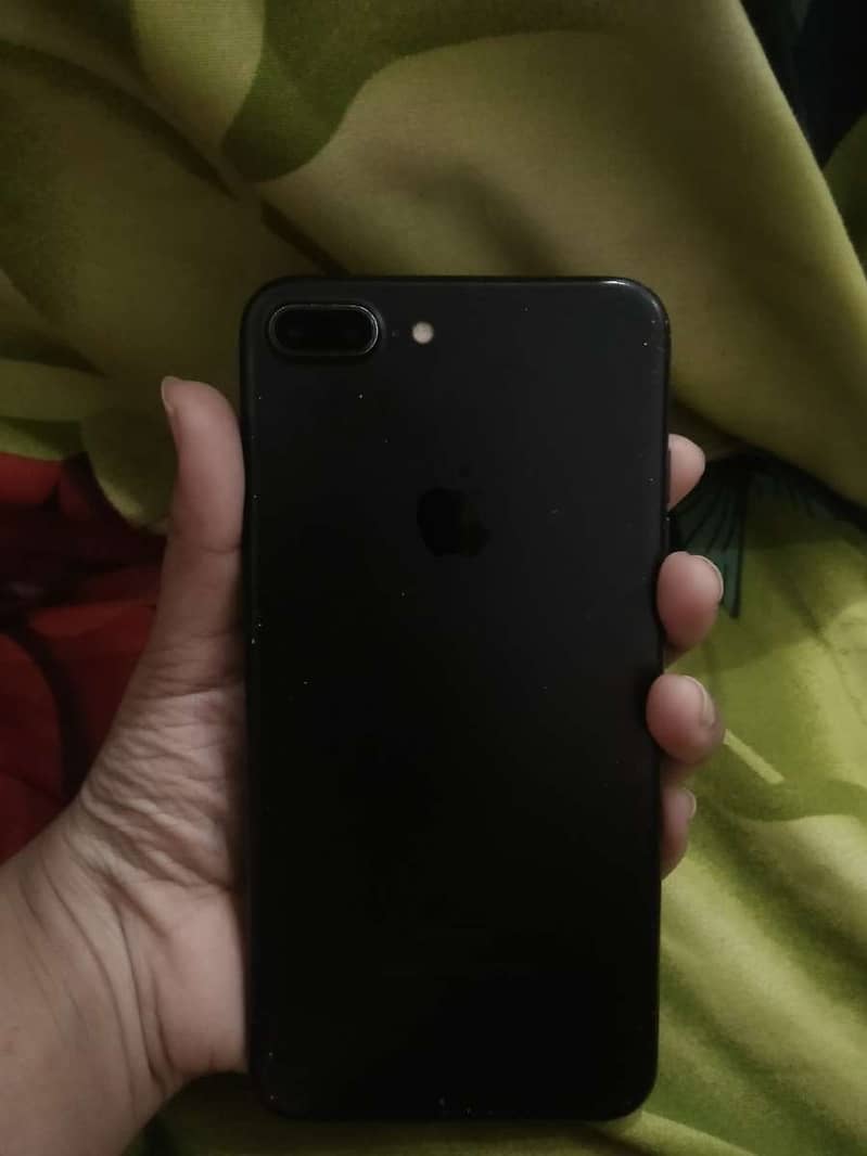 Apple iPhone 7 Plus 0