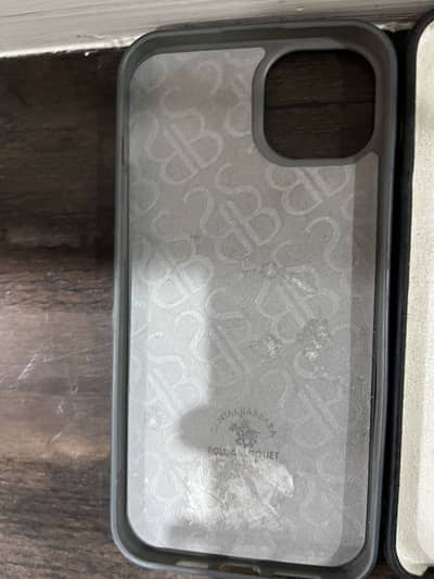 iPhone 14 Plus used covers