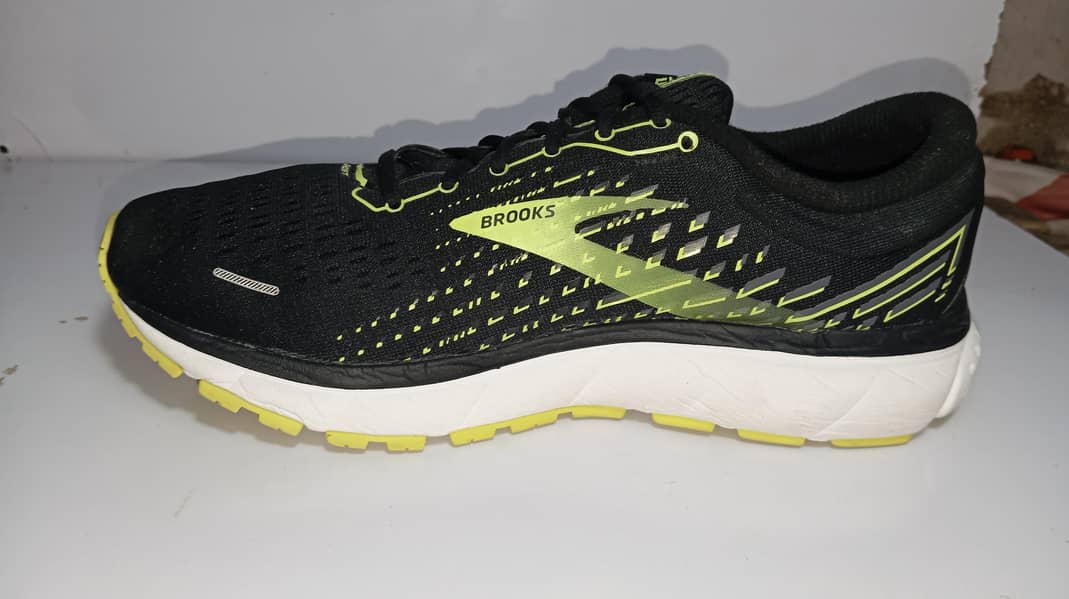 BROOKS GHOST-13 2
