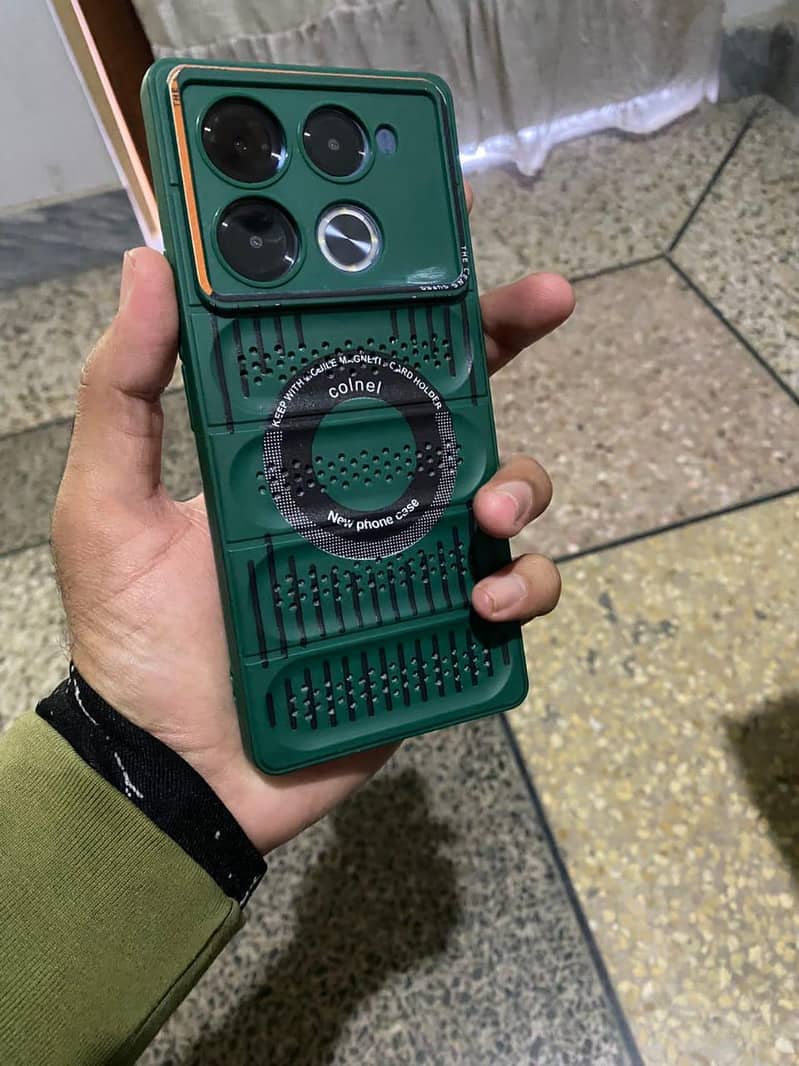 note 40 pro plus 5g 0